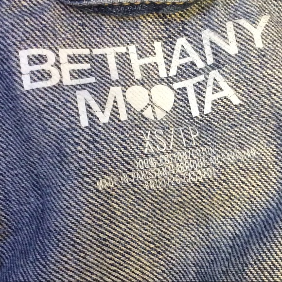 Bethany Mota cropped distressed jean jacket - Picture 9 of 12